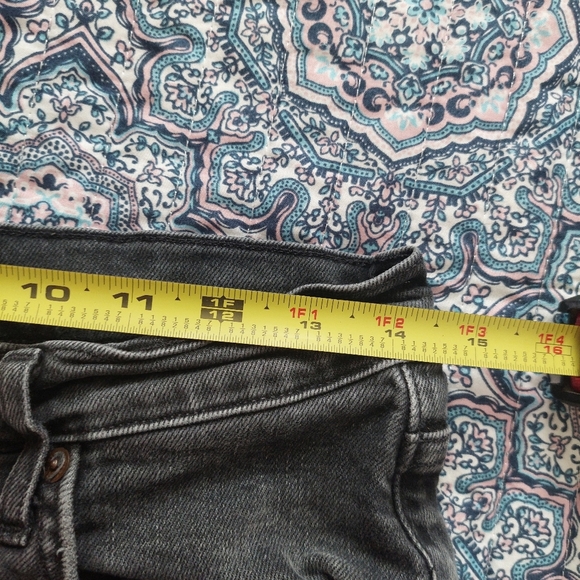 Agolde Nico Cassette  Distressed Black Button Fly Jeans Size 29 - Picture 10 of 13